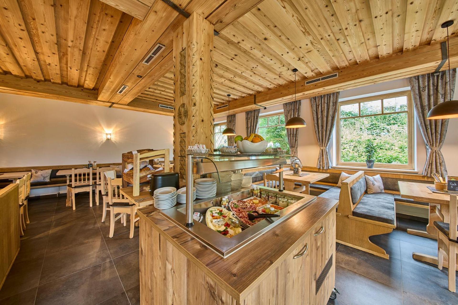 Platzhirsch Rooms - B&B - Self Check-In Пиезендорф Екстериор снимка