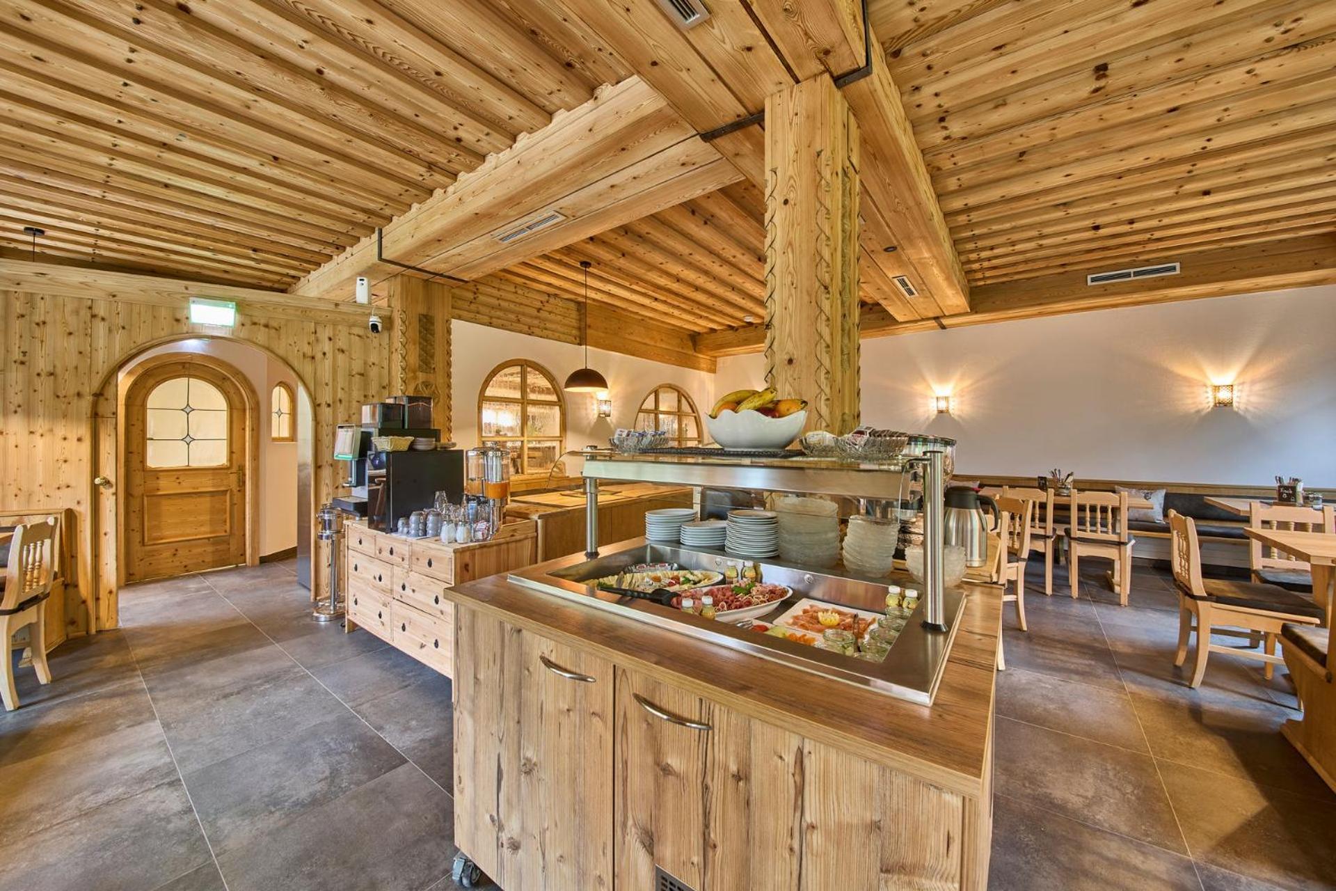 Platzhirsch Rooms - B&B - Self Check-In Пиезендорф Екстериор снимка
